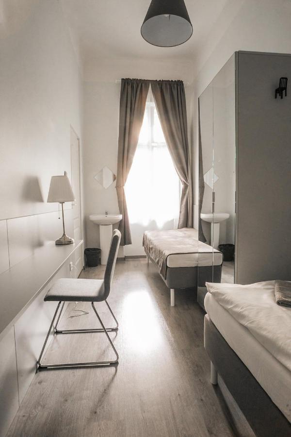 Ozone Private Rooms Boedapest Buitenkant foto