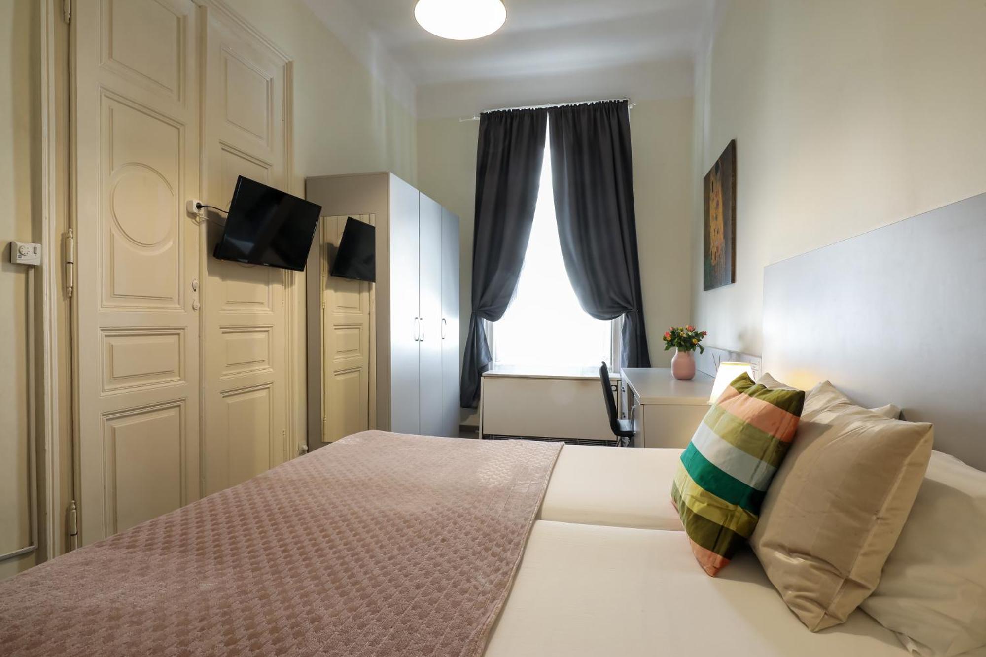 Ozone Private Rooms Boedapest Buitenkant foto