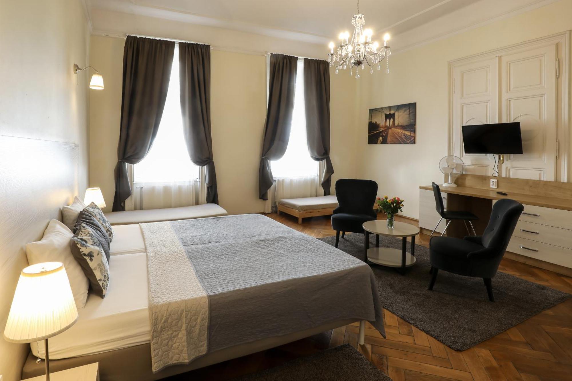 Ozone Private Rooms Boedapest Buitenkant foto