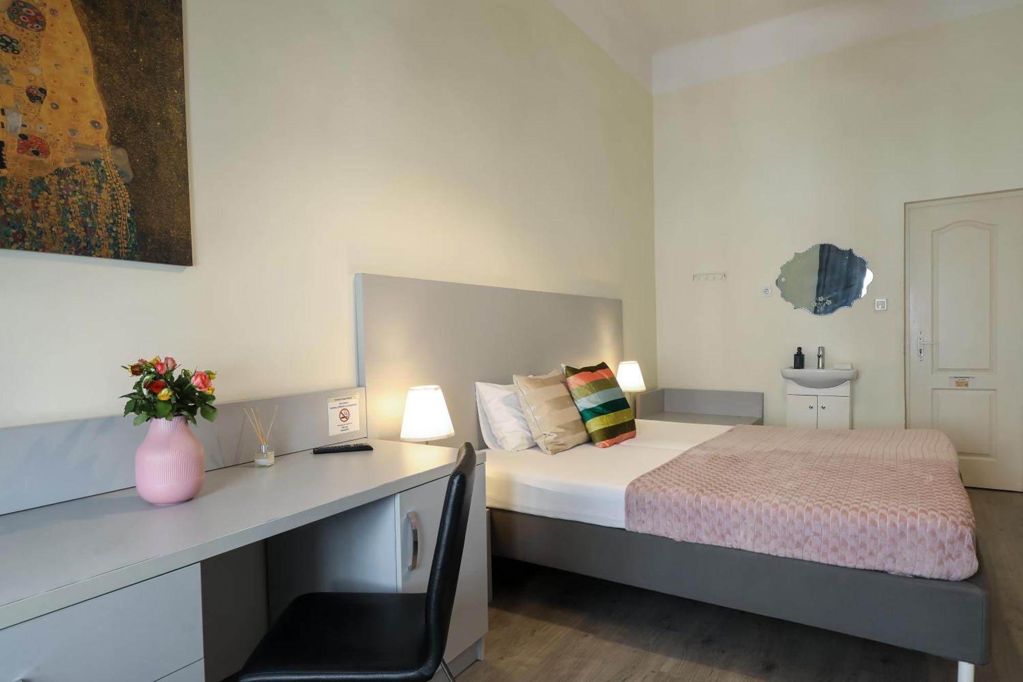 Ozone Private Rooms Boedapest Buitenkant foto