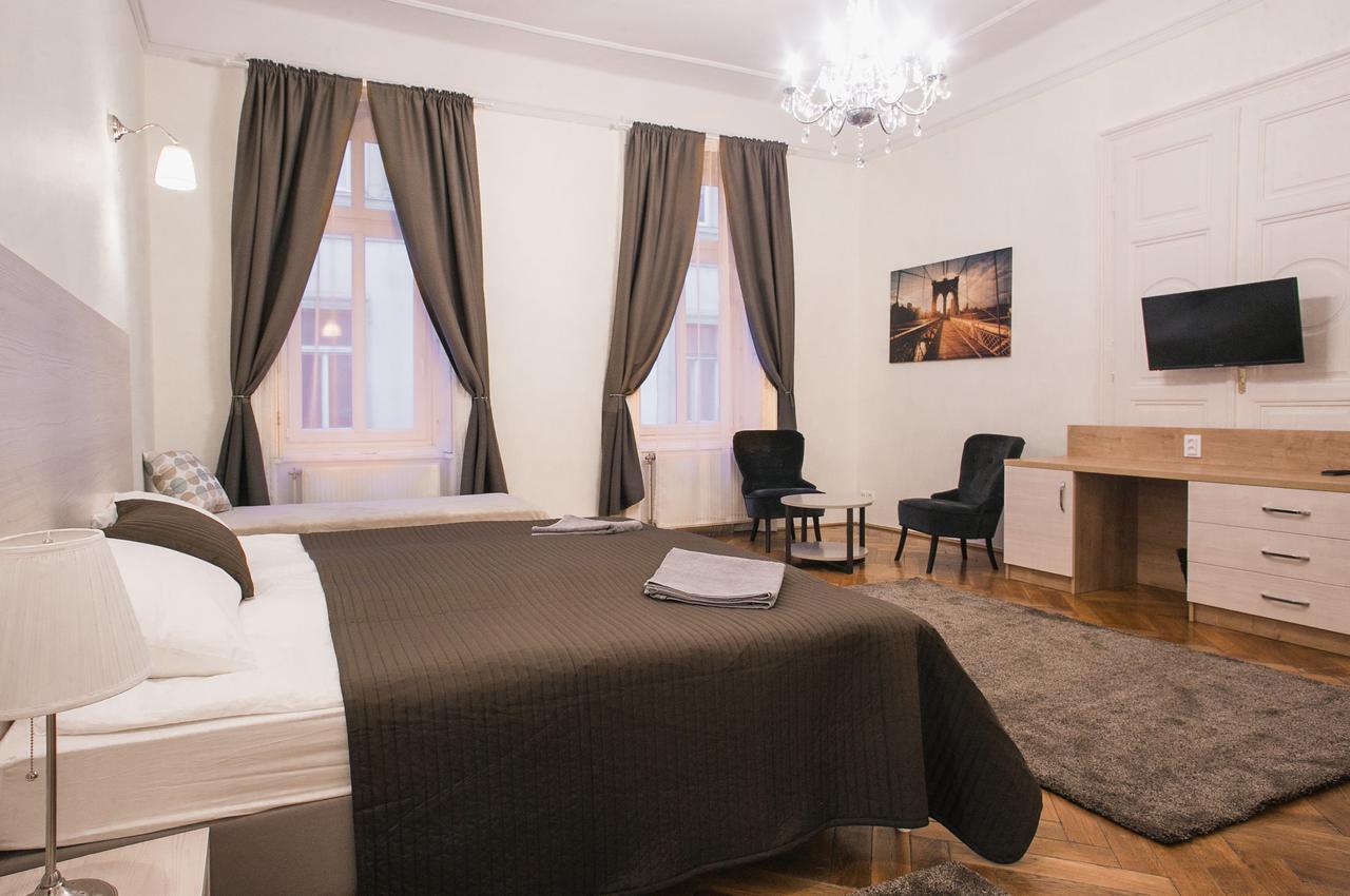 Ozone Private Rooms Boedapest Buitenkant foto