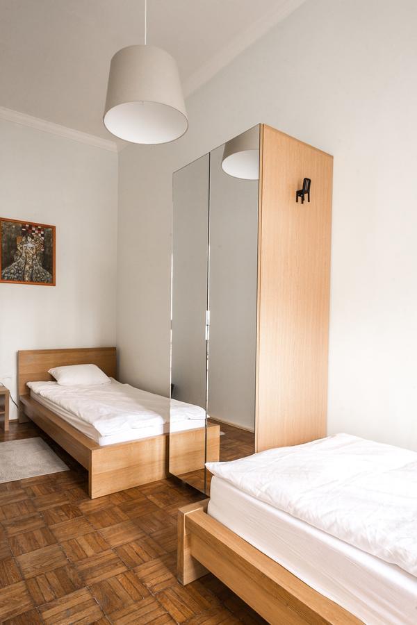 Ozone Private Rooms Boedapest Buitenkant foto