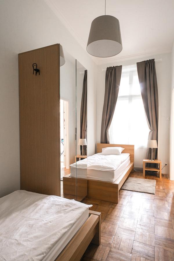 Ozone Private Rooms Boedapest Buitenkant foto