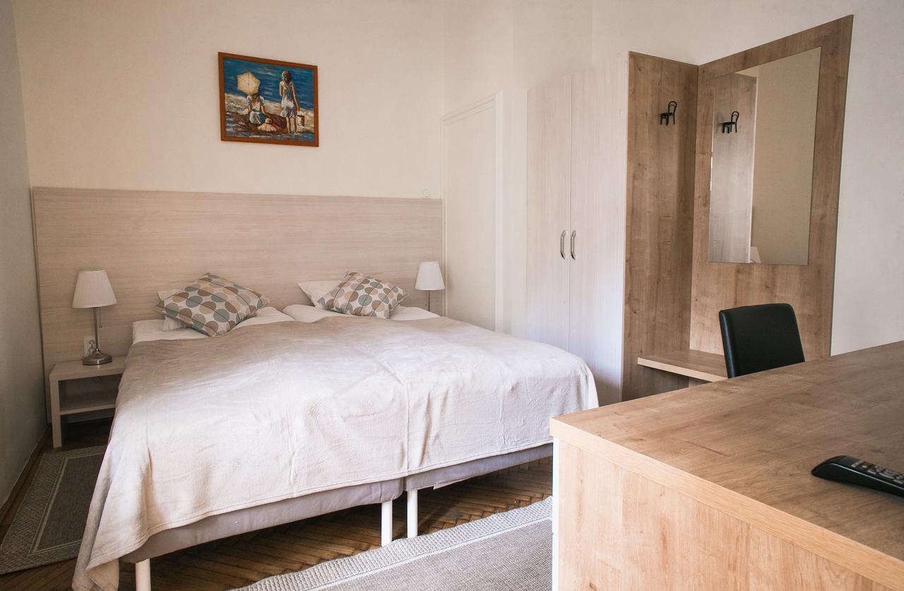 Ozone Private Rooms Boedapest Buitenkant foto